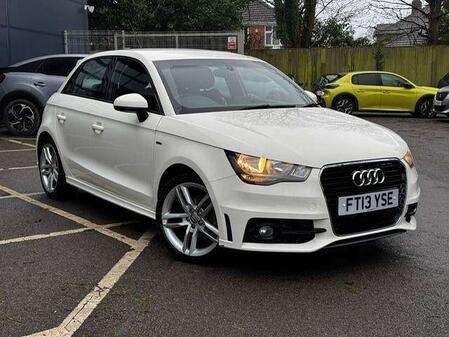 AUDI A1 1.4 TFSI S line